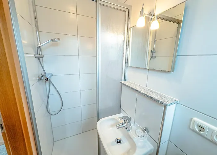 Niedertor 度假居 *